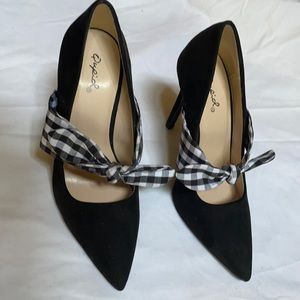 NWOB Cupid shoes. Black with gingham bow. Size 7.